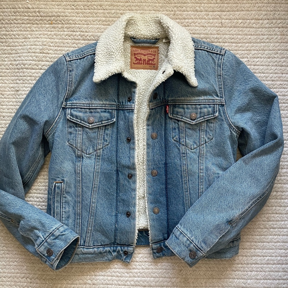 Levis Sherpa Trucker Jacket